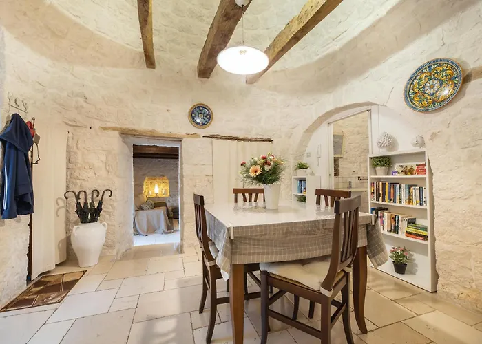 Trullo Dorato Villa